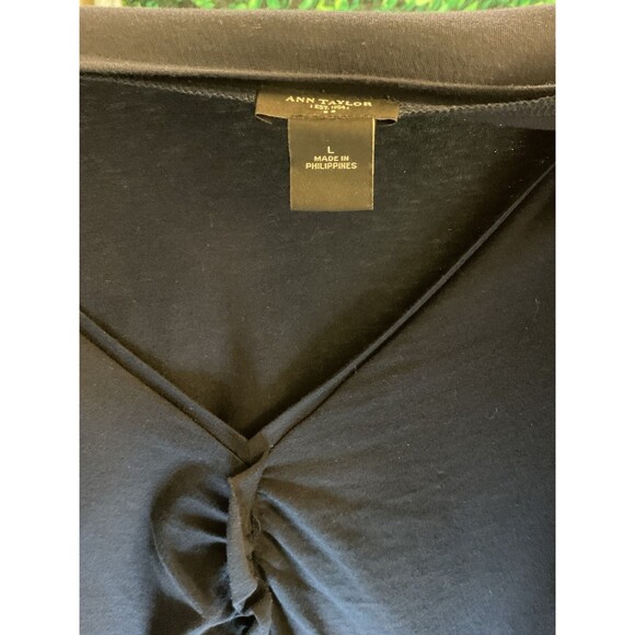 🌙 Ann Taylor Long Sleeve V-Neck Tee –Navy –Cotton Modal –Ruffle Front – Size L - Picture 4 of 5